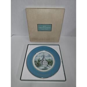 Vintage AVON Christmas Plate Series "COUNTRY CHURCH" 2nd Edition 1974 WEDGWOOD